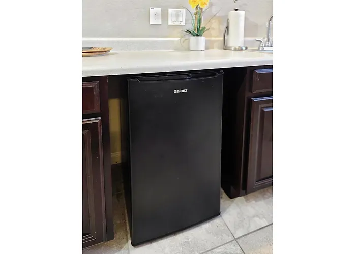 Spacious Desert Minutes To Phoenix Fun - Pet Friendly! *